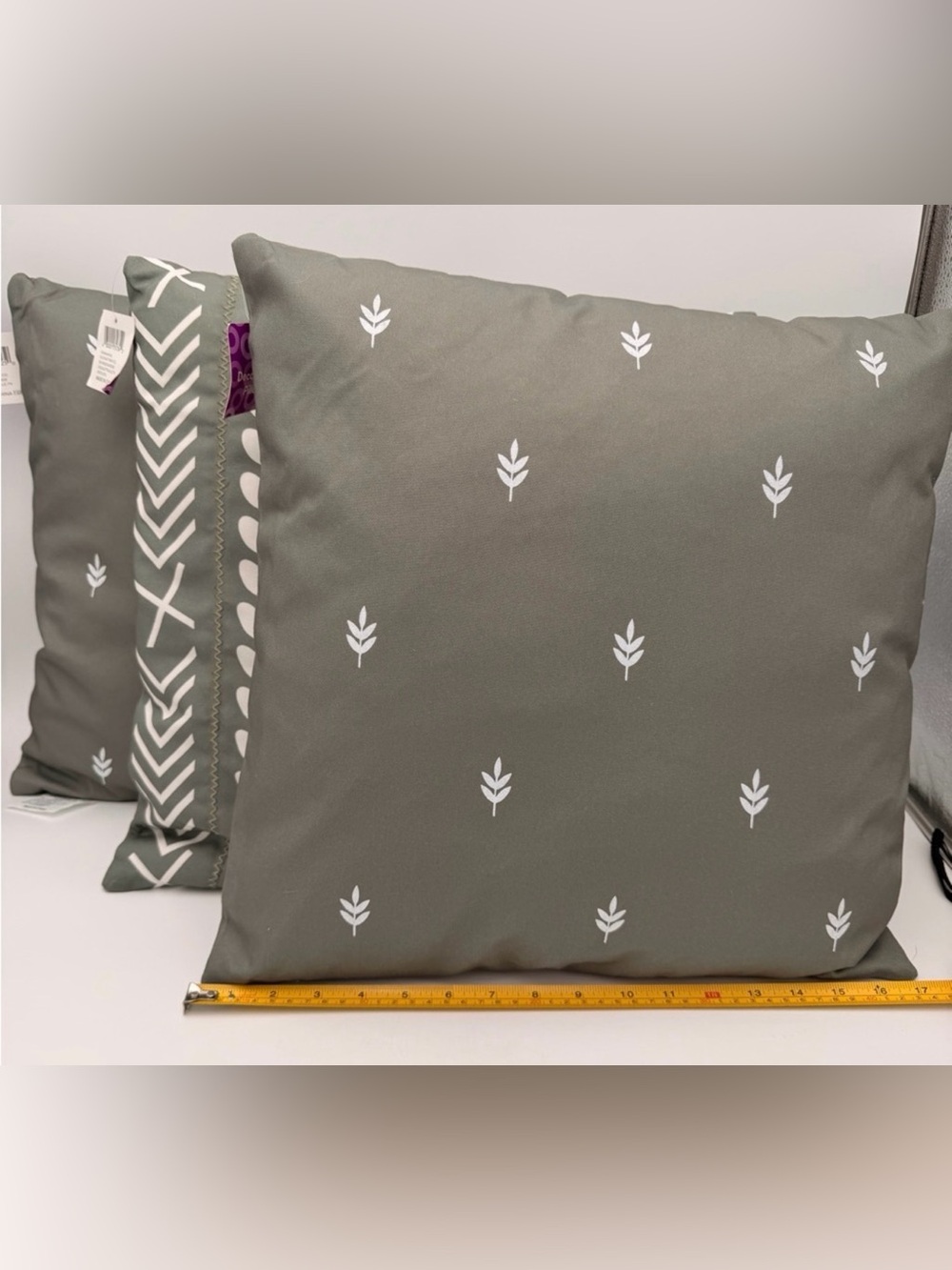 Set of 3 Green Decorative Throw Pillows with White Leaf Pattern